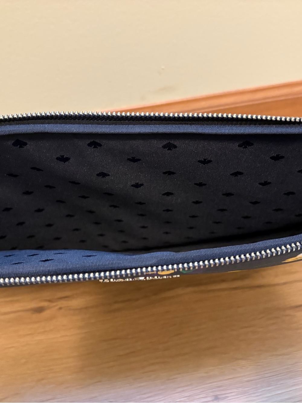 Kate Spade New York 15" Laptop Sleeve Zip Around Pansy Toss - Picture 9 of 10